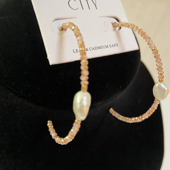 Oversized Hoop Earrings, Pink Sparkle Beads and Freshwater Pearls - Picture 2 of 9